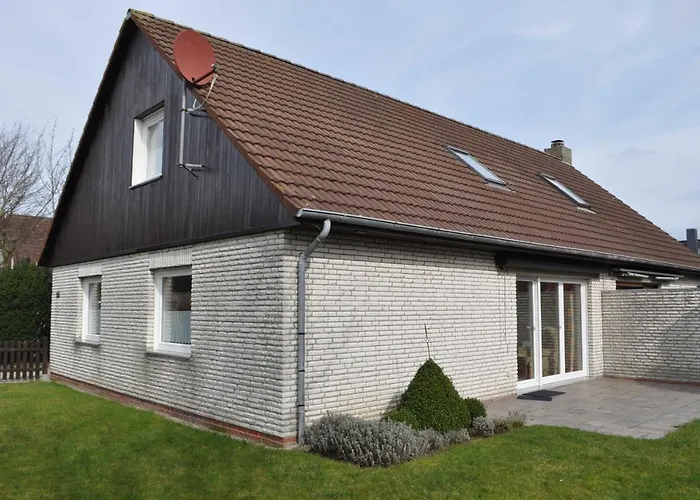 Nr 32 - Am Yachthafen Nyaraló