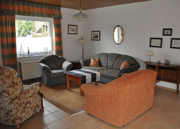 Nr 32 - Am Yachthafen *